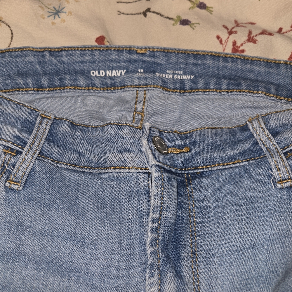 Old Navy Women's Blue Super Skinny Jeans